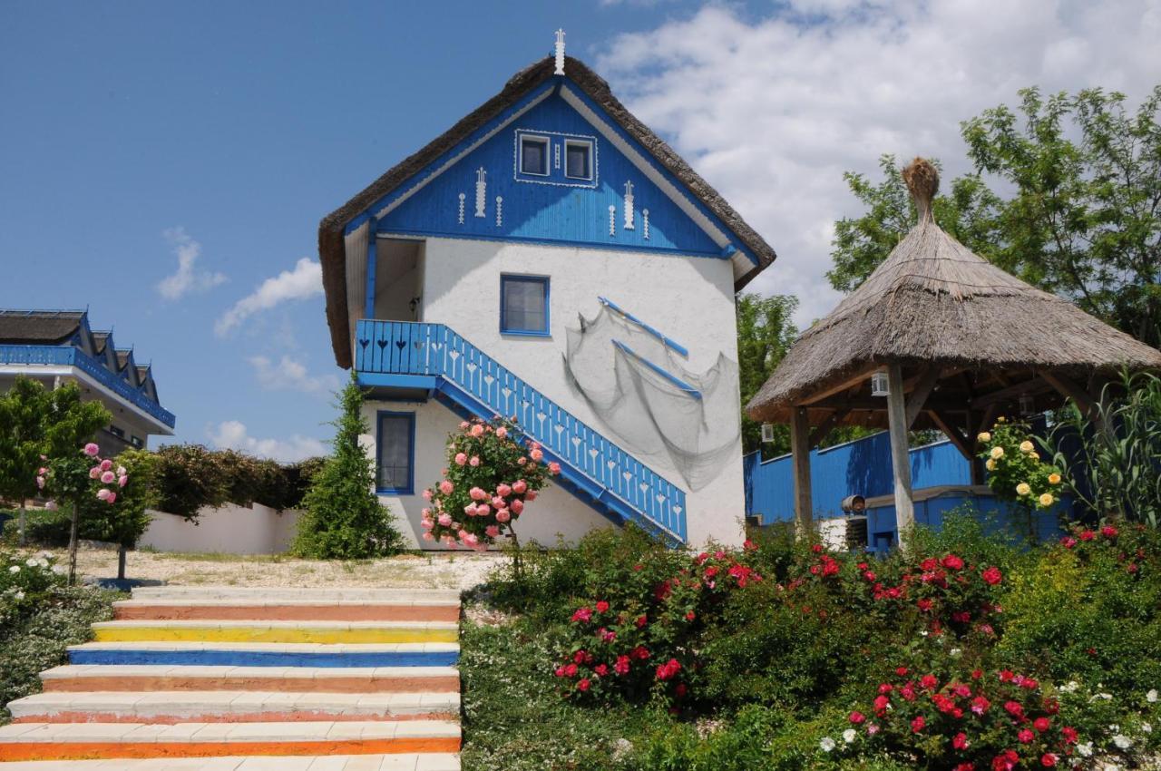Nena Art Resort Dunavatu de Jos ภายนอก รูปภาพ