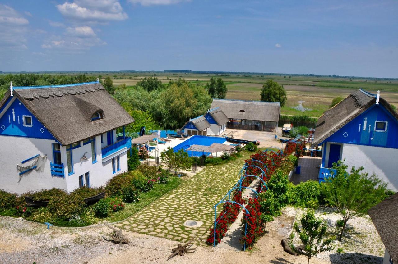 Nena Art Resort Dunavatu de Jos ภายนอก รูปภาพ
